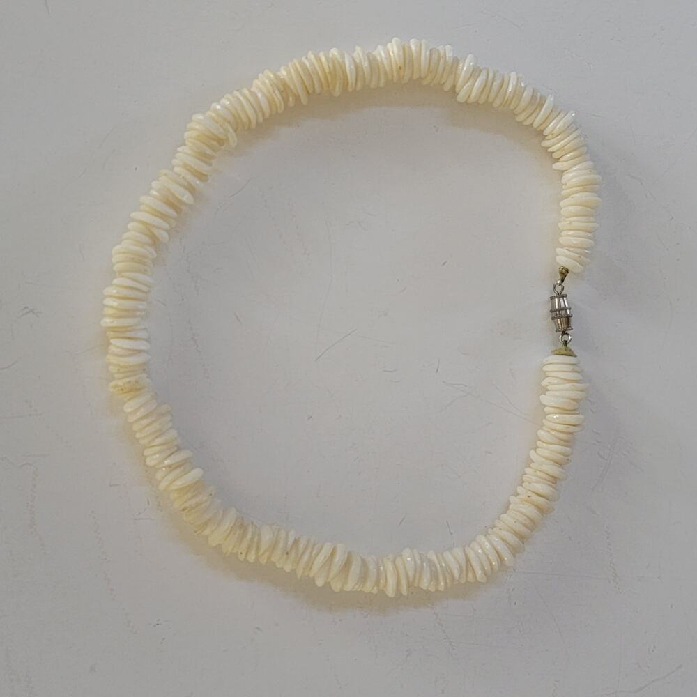Vintage White Shell Chip Necklace, Beach Jewelry with Screw Clasp, Natural Shell